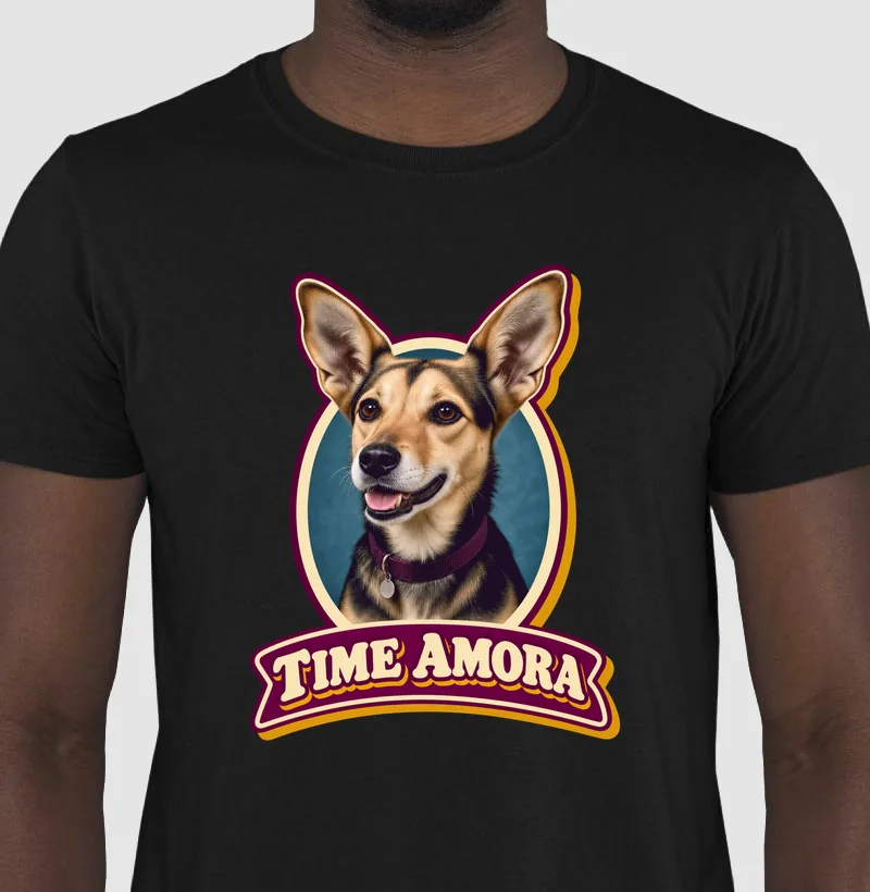 Camiseta preta com a estampa Time Amora