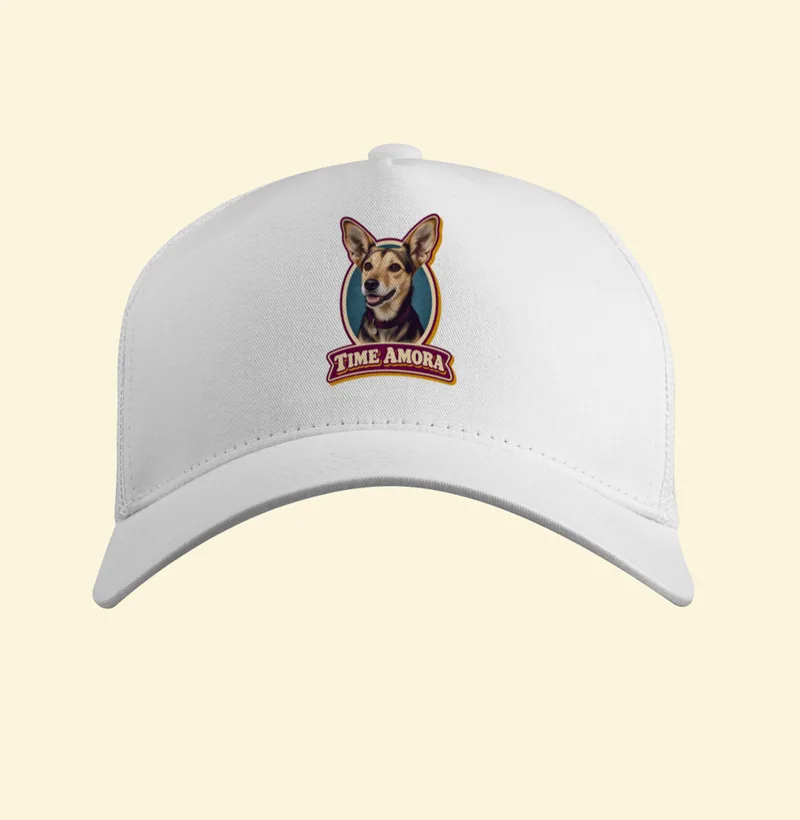 Boné trucker Prime com a estampa Time Amora