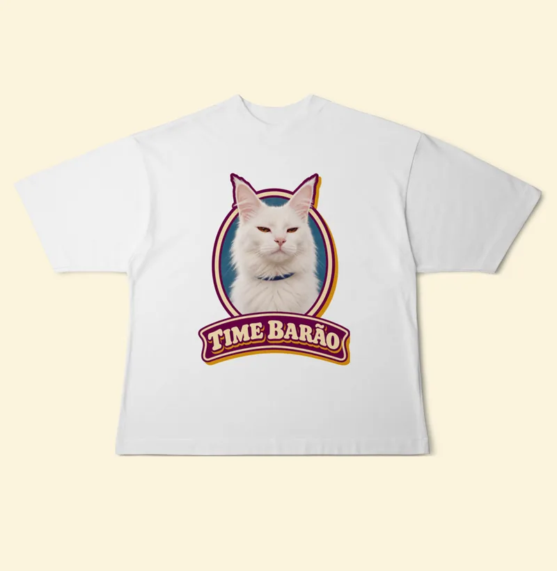 Camiseta Oversized com a estampa Time Barão